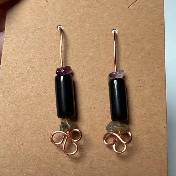 Black Onyx and rainbow fluorite earrings copper handmade - Picture 1 of 4